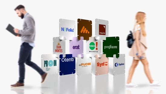 Expositor modular multiuso de piezas encajables de polipropileno para publicidad personalizada 