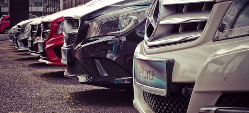 Lonas para concesionarios: cómo convertir tu fachada en tu mejor publicidad